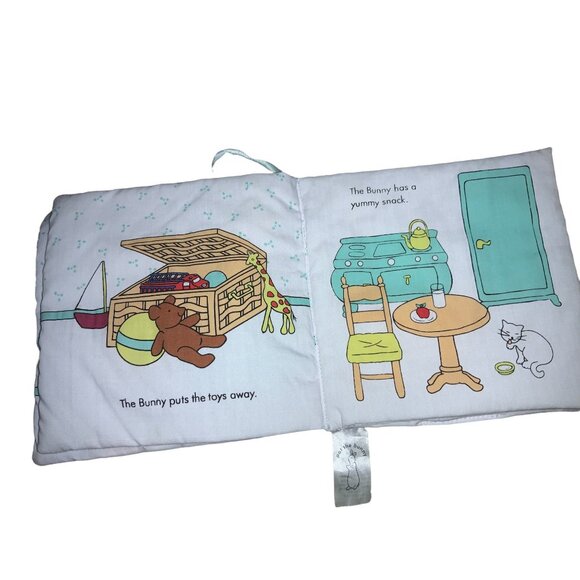 Pat the Bunny Sleepy Bunny. Cloth Book - Picture 3 of 8